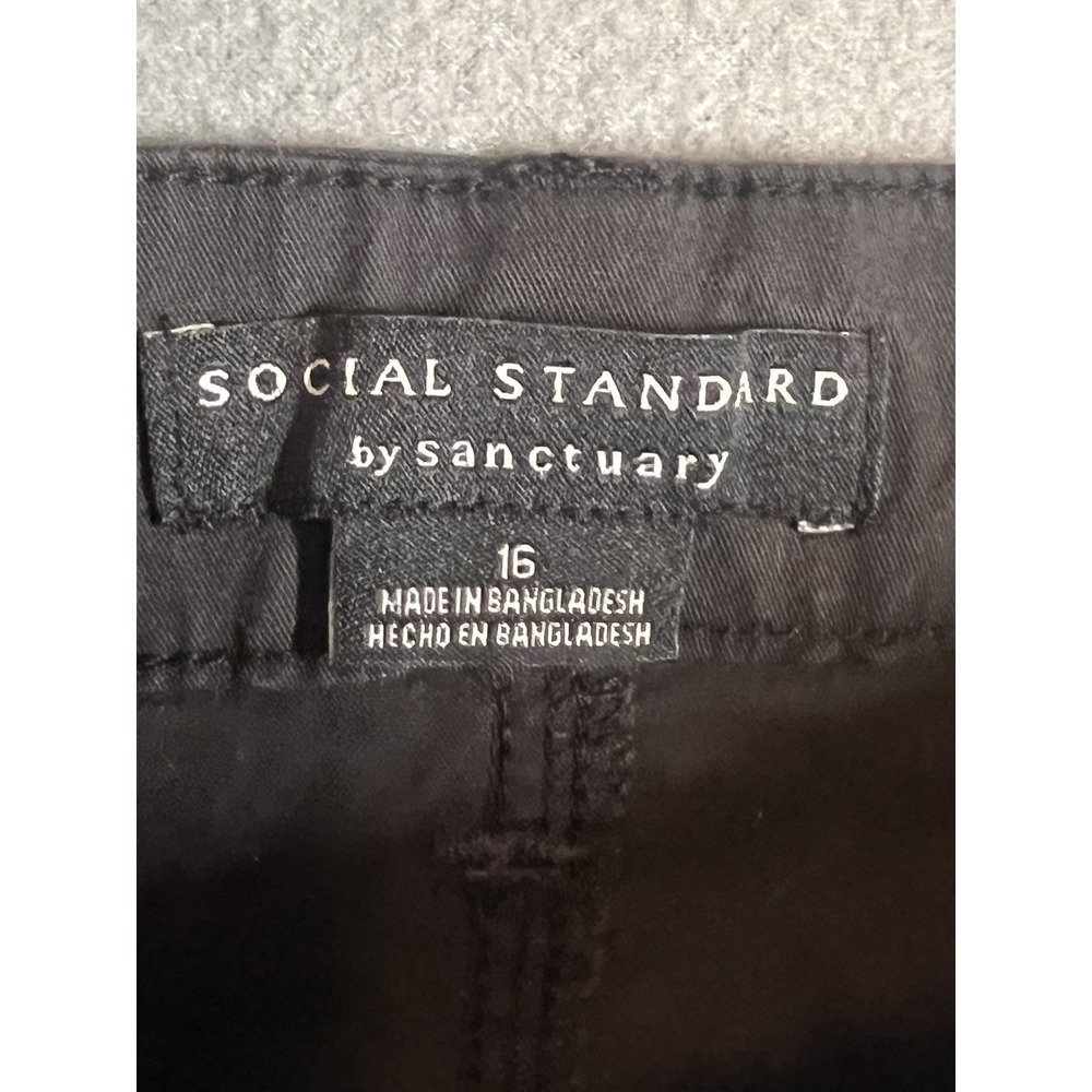 Social Standard by Sanctuary Women's Black Cropped Utility Pants Size 16 Regular - Picture 2 of 6